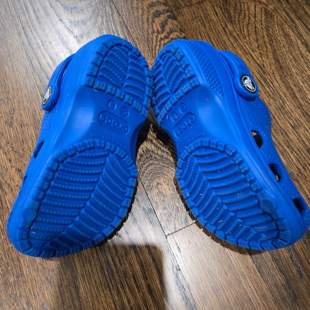 Blue crocs